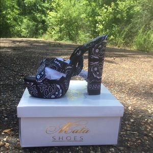 Bandana Print Heel
